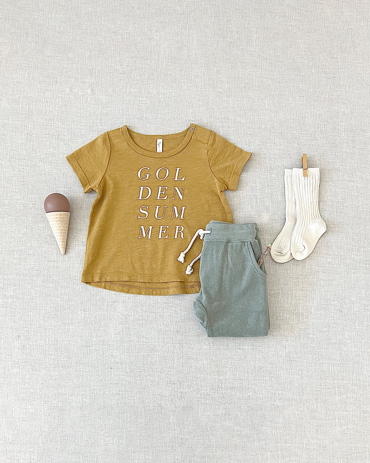 basic tee | golden summer