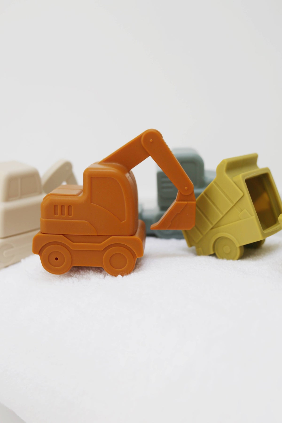 Construction Vehicle Bath Toy Set