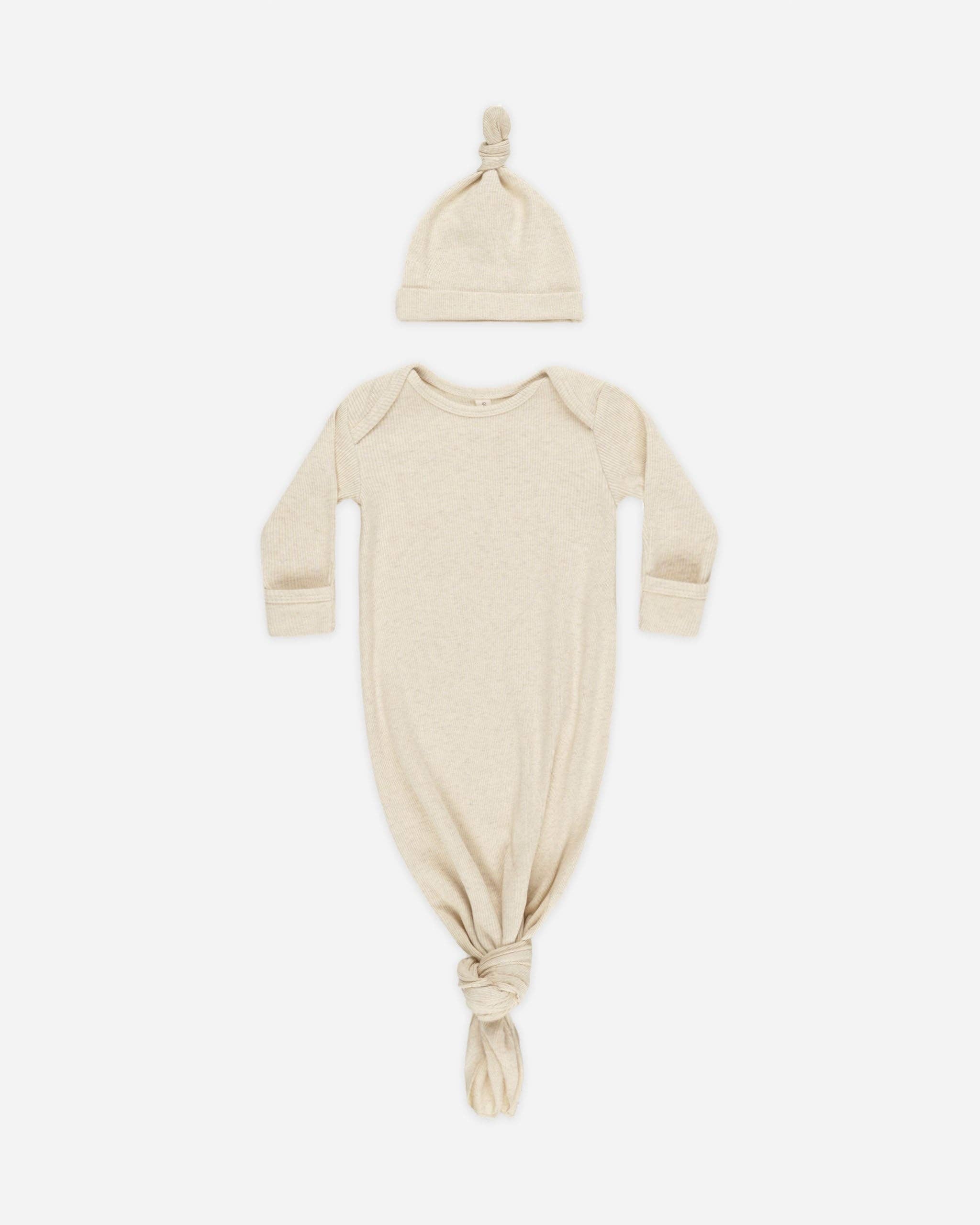 Quincy Mae knotted baby gown and hat in oatmeal ribbed melange knit