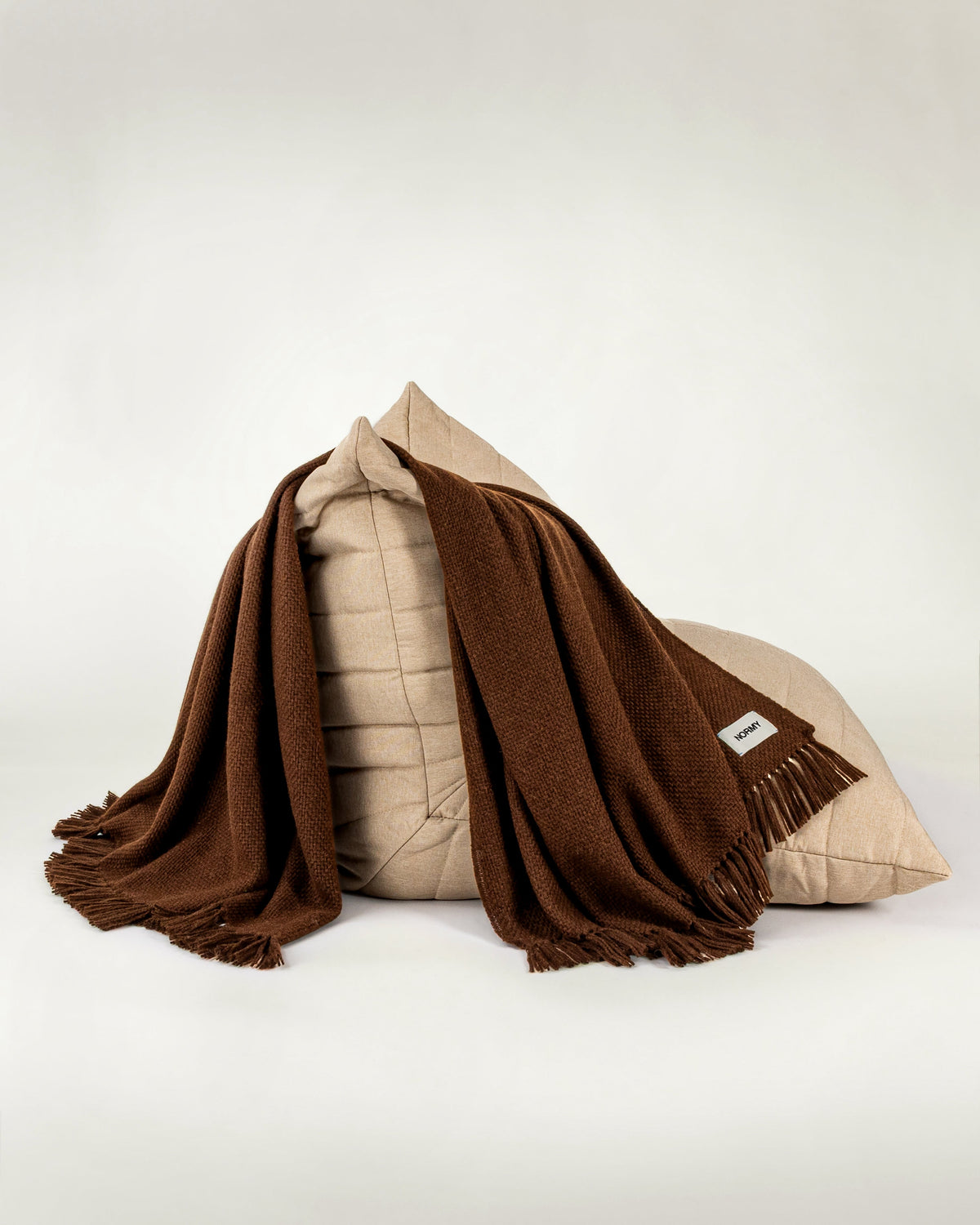 Normy Alpaca Wool Blanket in Cocoa detail