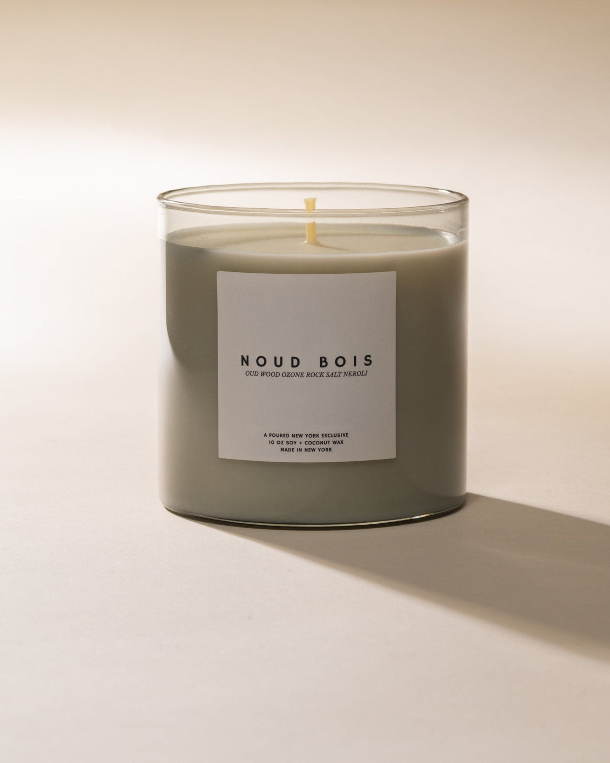 Poured New York Noud Bois candle