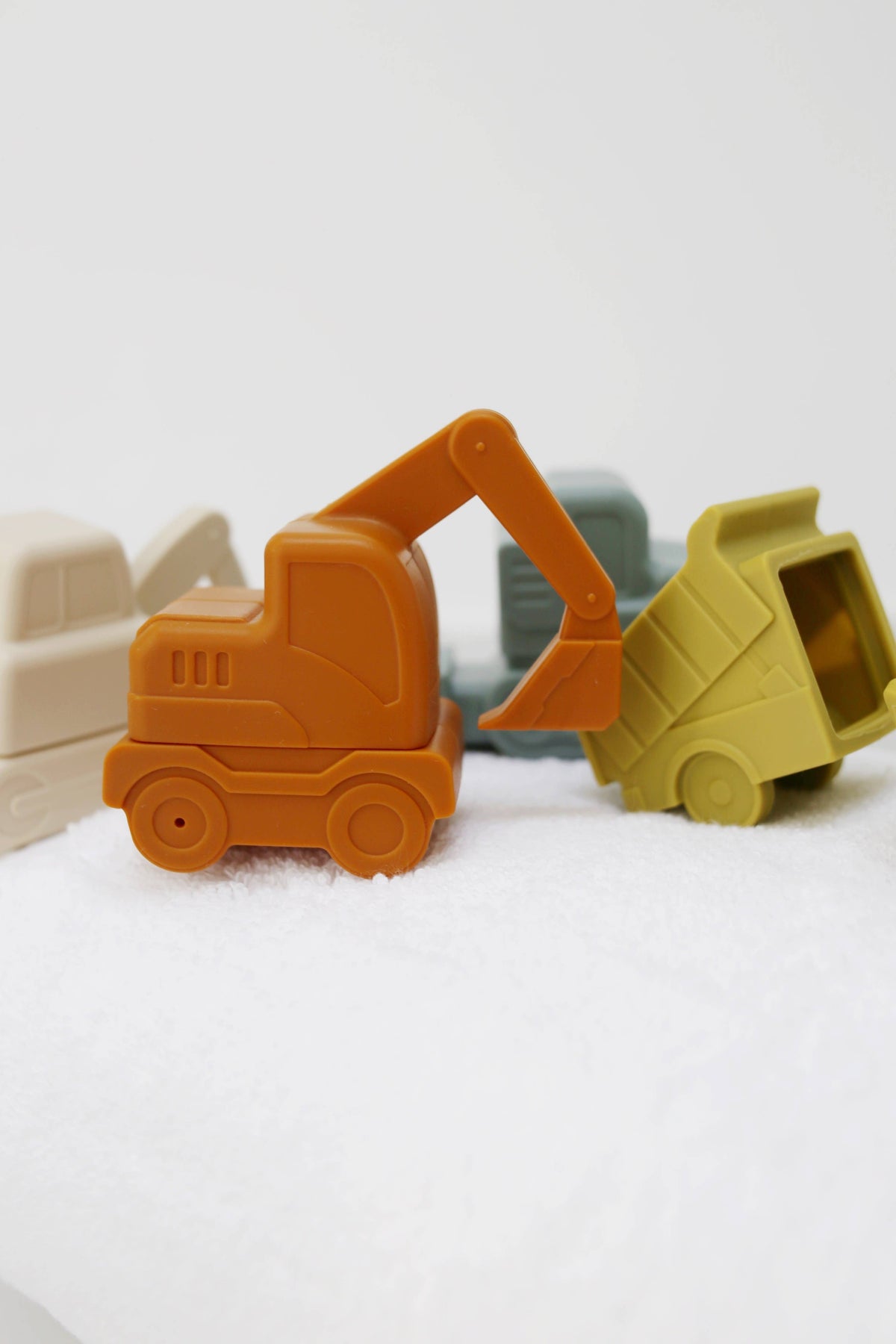 Construction Vehicle Bath Toy Set