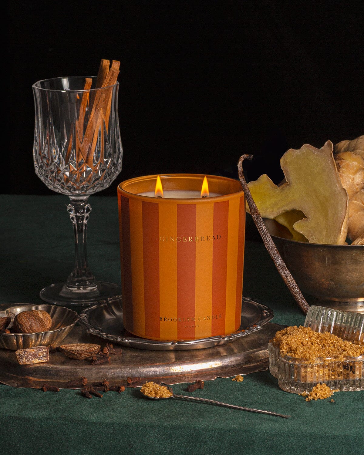Gingerbread candle with box