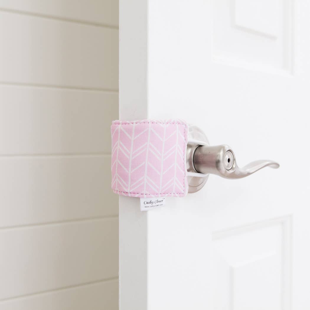 Birch Pink Modern Chev Cushy Closer